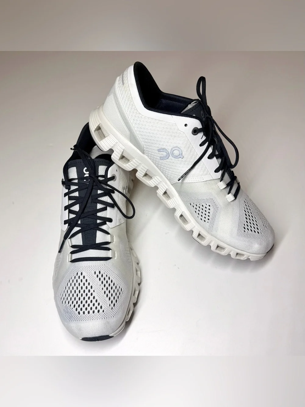 On Running Men's Cloud X Athletic Running Shoes Size- 8.5